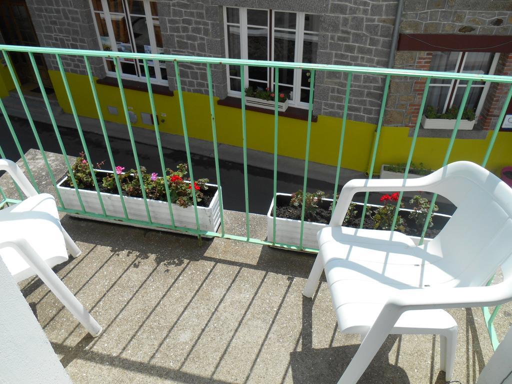 Bed and Breakfast A L'Abri Des Vents Saint-Jean-le-Thomas Exterior foto