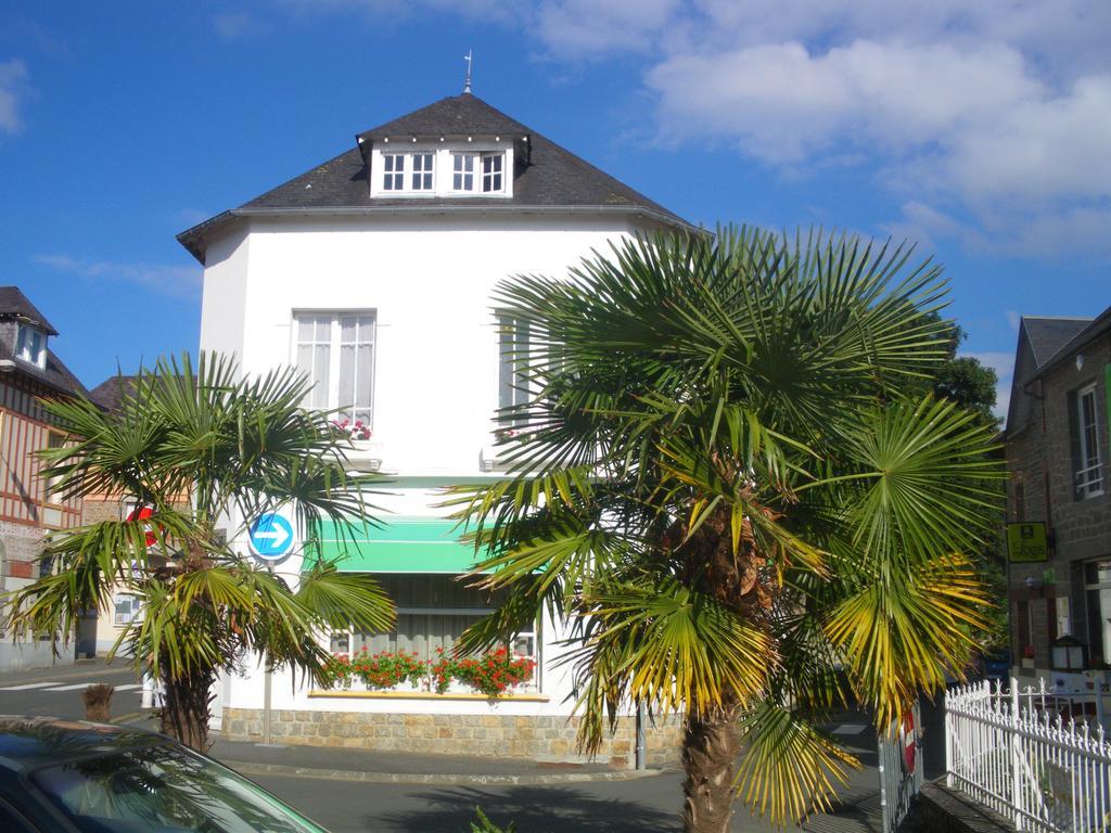Bed and Breakfast A L'Abri Des Vents Saint-Jean-le-Thomas Exterior foto
